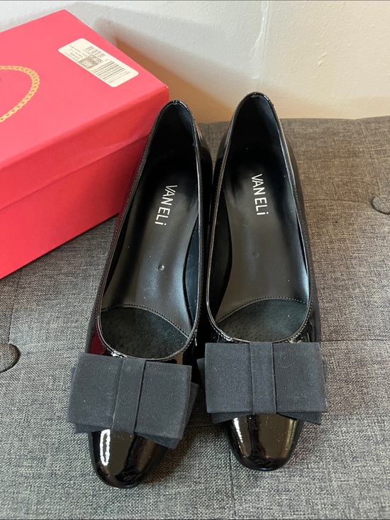 Vaneli Shoes - Vaneli Black Patent Flats with Fabric Bow